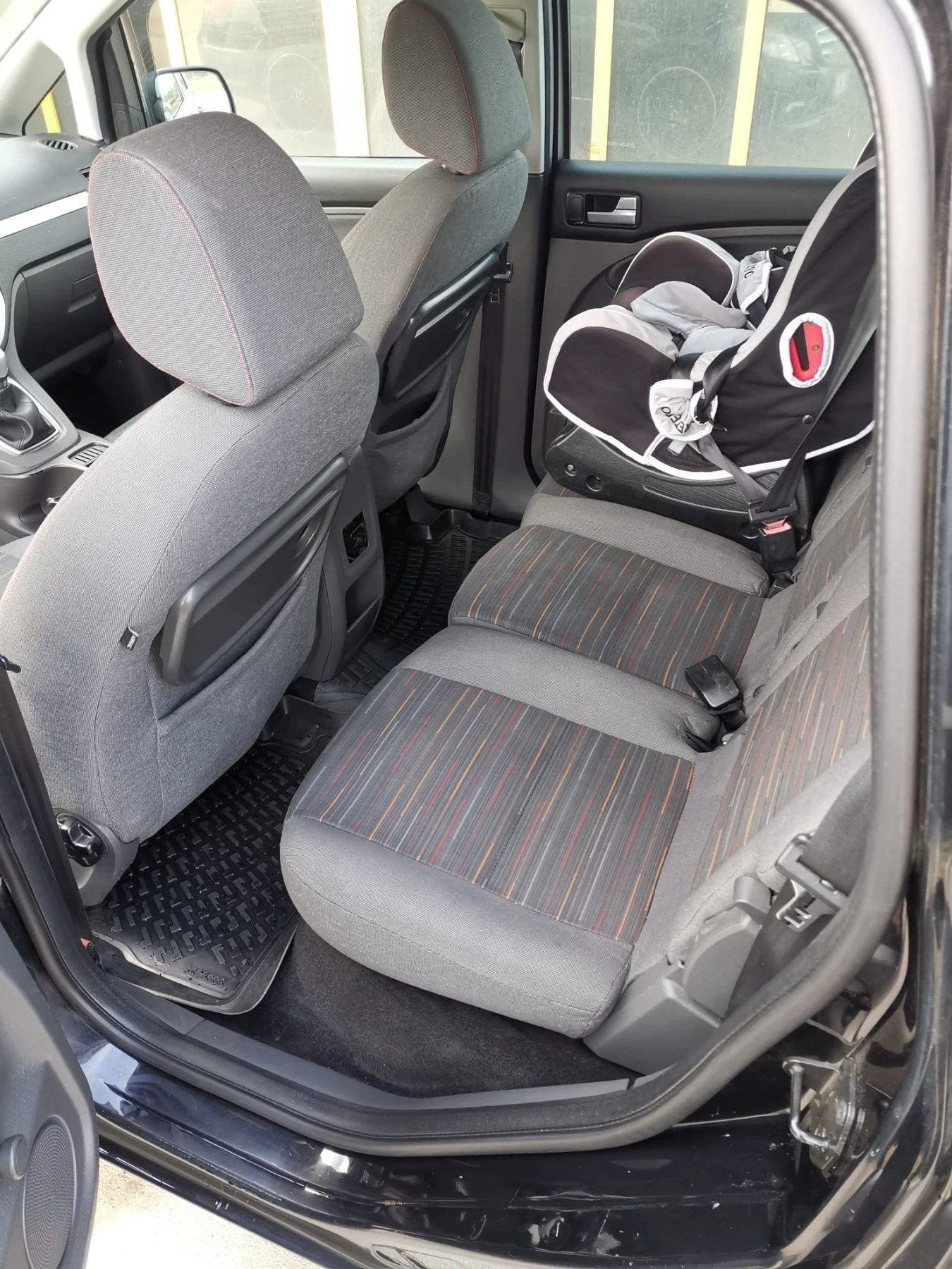 Ford C-max 1.8 TDCi 115 k.c, снимка 6 - Автомобили и джипове - 56360245
