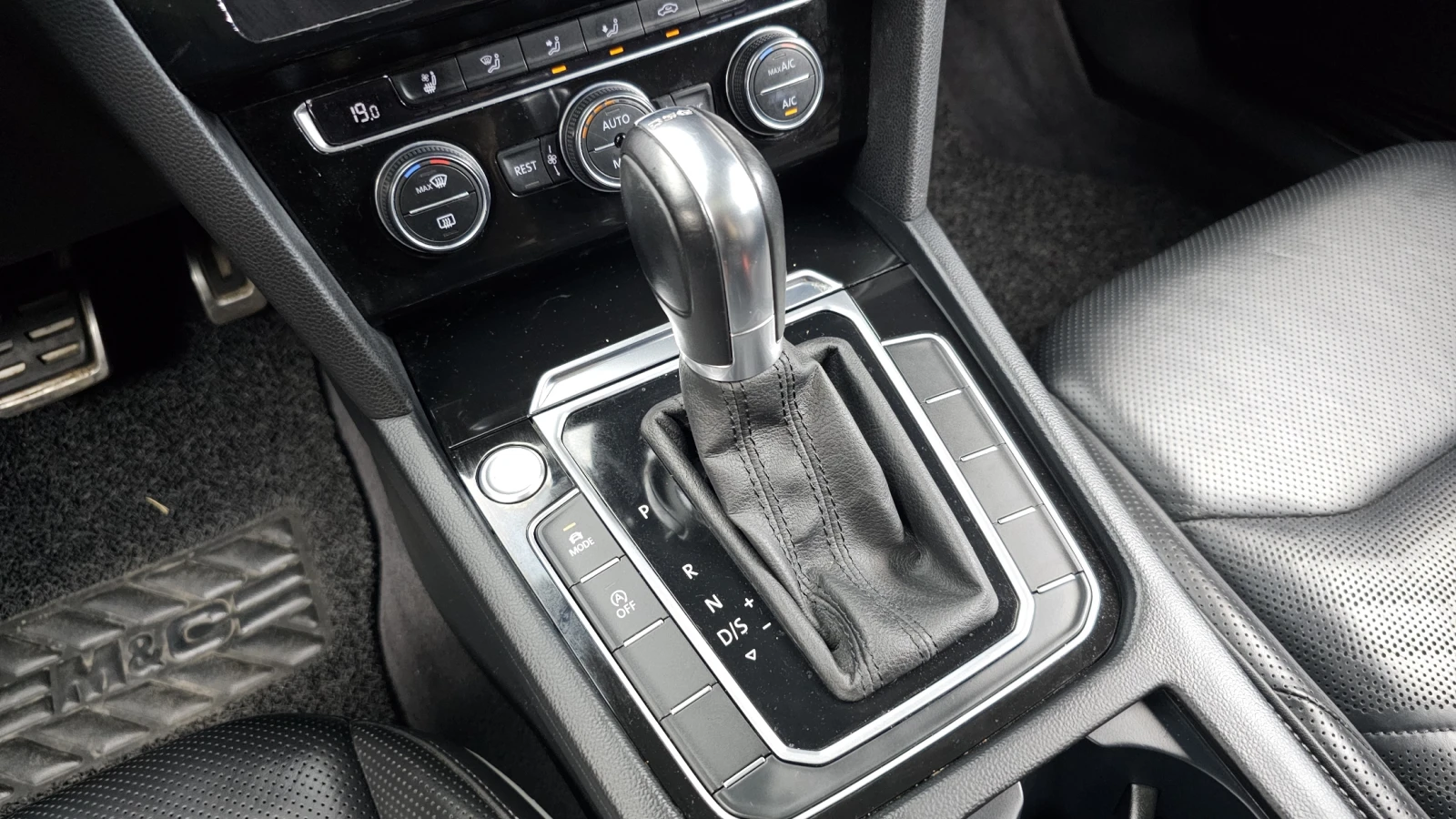 VW Arteon 2.0 TDI / Premium, снимка 9 - Автомобили и джипове - 56586137