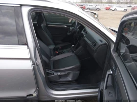 VW Tiguan 2.0l Volkswagen 2.0T Se, снимка 5