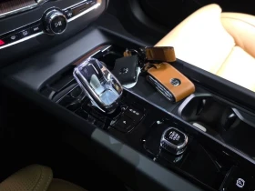 Volvo XC60 КРАЙНА ЦЕНА: 39955 EUR, снимка 9