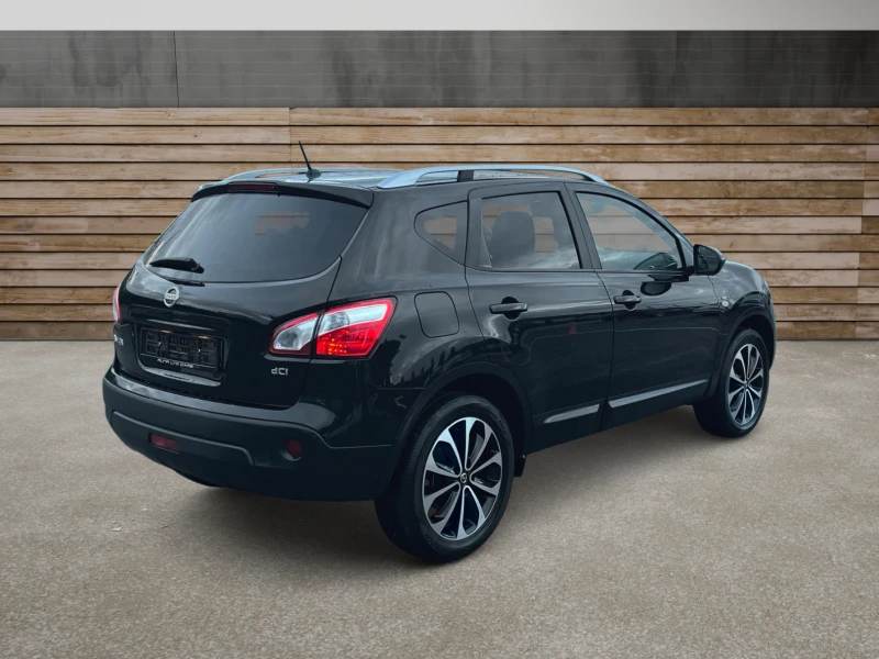Nissan Qashqai 2.0dCi 4x4 ПРОЧЕТИ ОПИСАНИЕТО, снимка 4 - Автомобили и джипове - 52345514