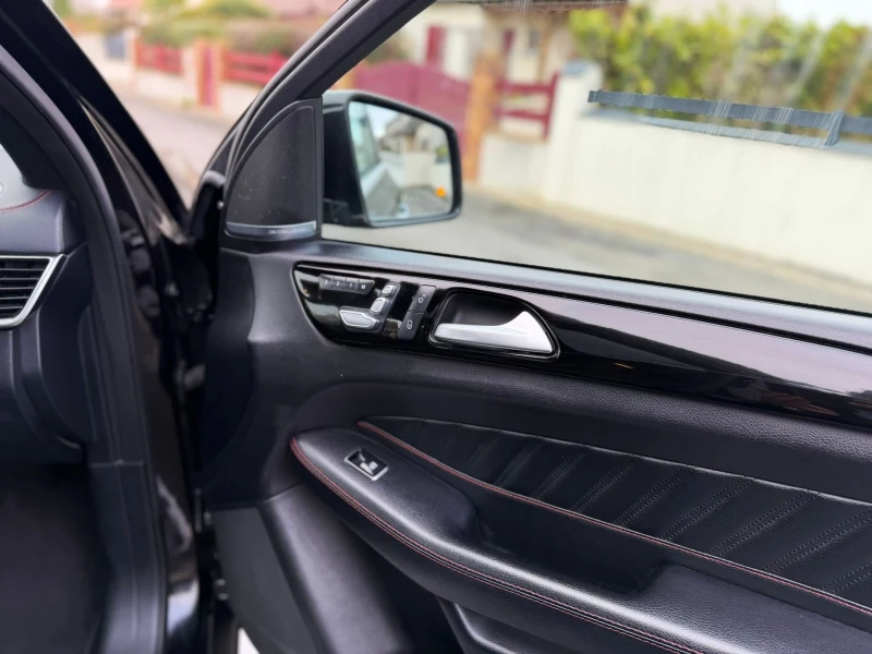 Mercedes-Benz GLE 350 ОЧАКВАН ВНОС Mercedes GLE350d AMG Line Coupe* 360*, снимка 9 - Автомобили и джипове - 53220417