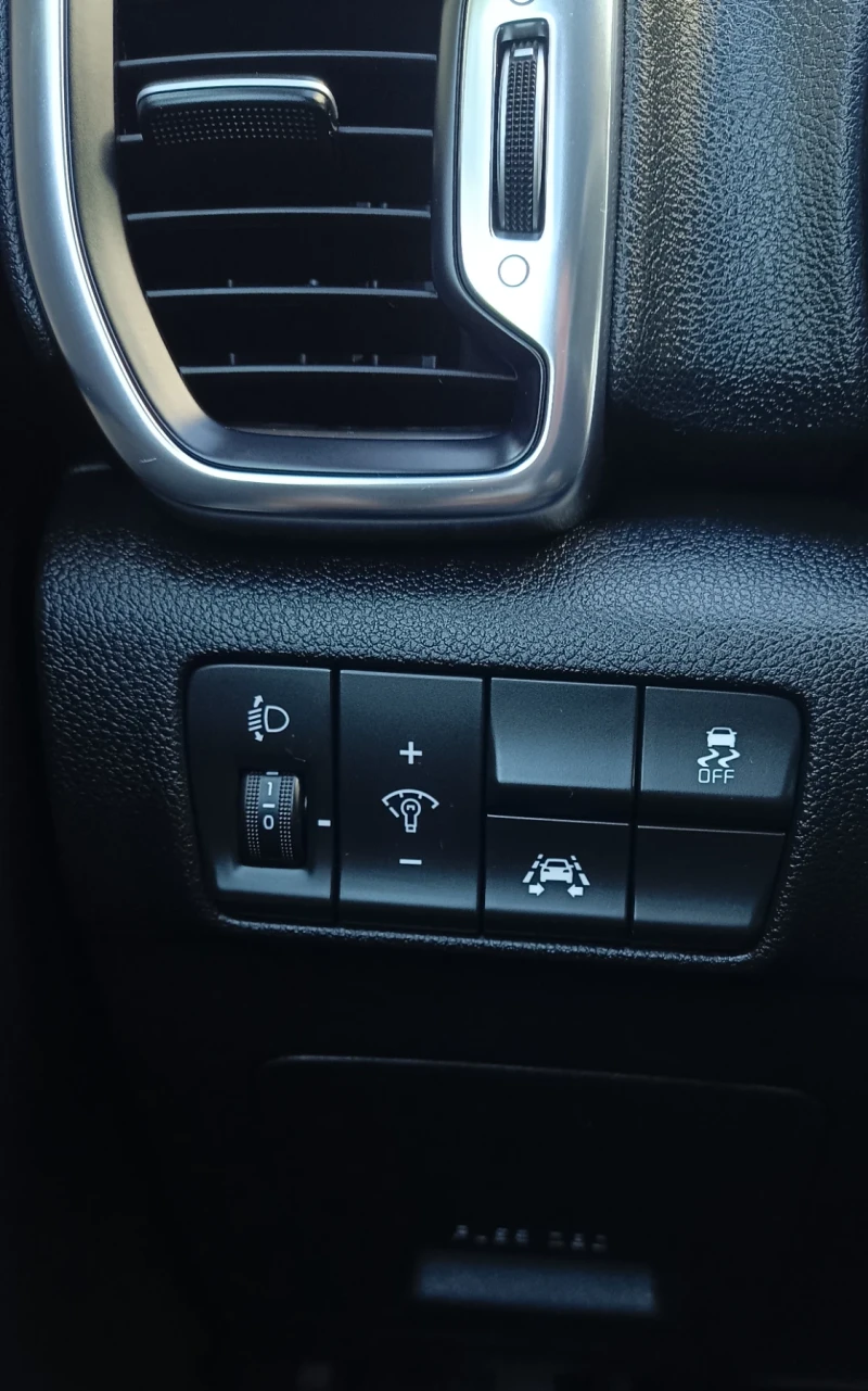 Kia Sportage 1.7 CRDI 141 к.с. AUTO FWD ПАНОРАМА EURO 6, снимка 14 - Автомобили и джипове - 53231425
