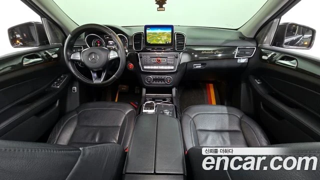 Mercedes-Benz GLE 350  - изображение 7