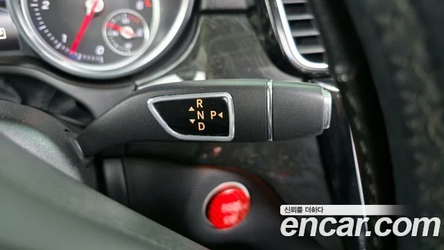 Mercedes-Benz GLE 350  - изображение 9