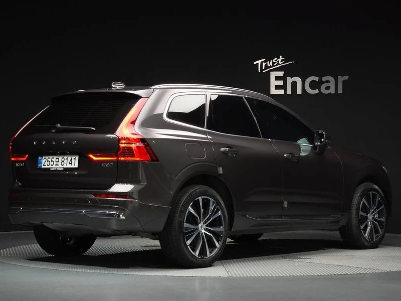Volvo XC60 КРАЙНА ЦЕНА: 39955 EUR, снимка 2 - Автомобили и джипове - 55967154