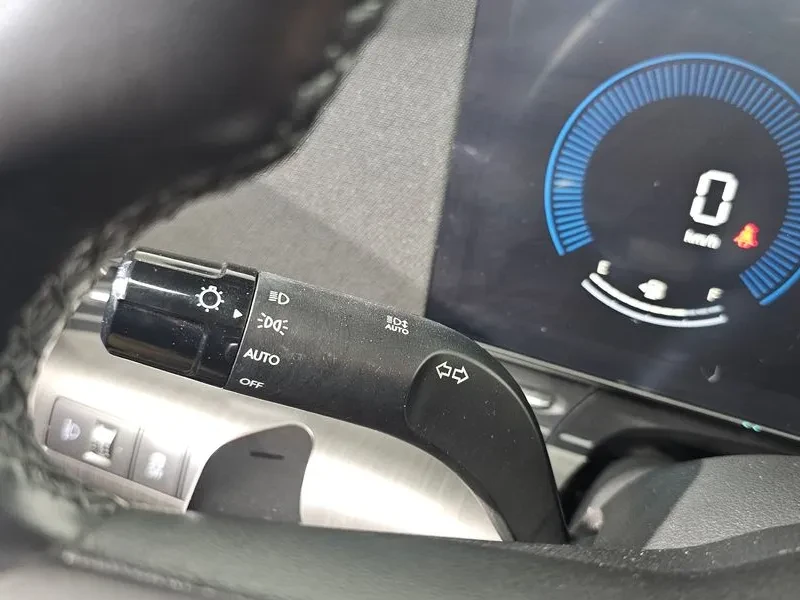 Hyundai Kona  Gasoline 1.6 Turbo 2Wd Modern Plus, снимка 17 - Автомобили и джипове - 56311358