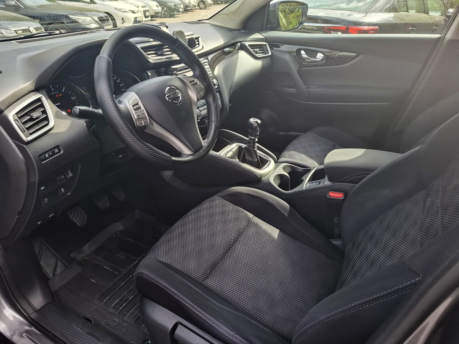 Nissan Qashqai 1.6 DCI - изображение 8