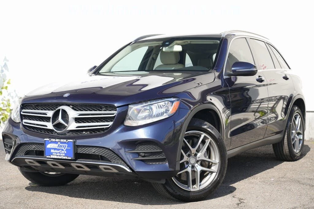 Mercedes-Benz GLC 300 4MATIC/BURMESTER/PANORAMA/LANE ASSIST/KEYLESS - изображение 2