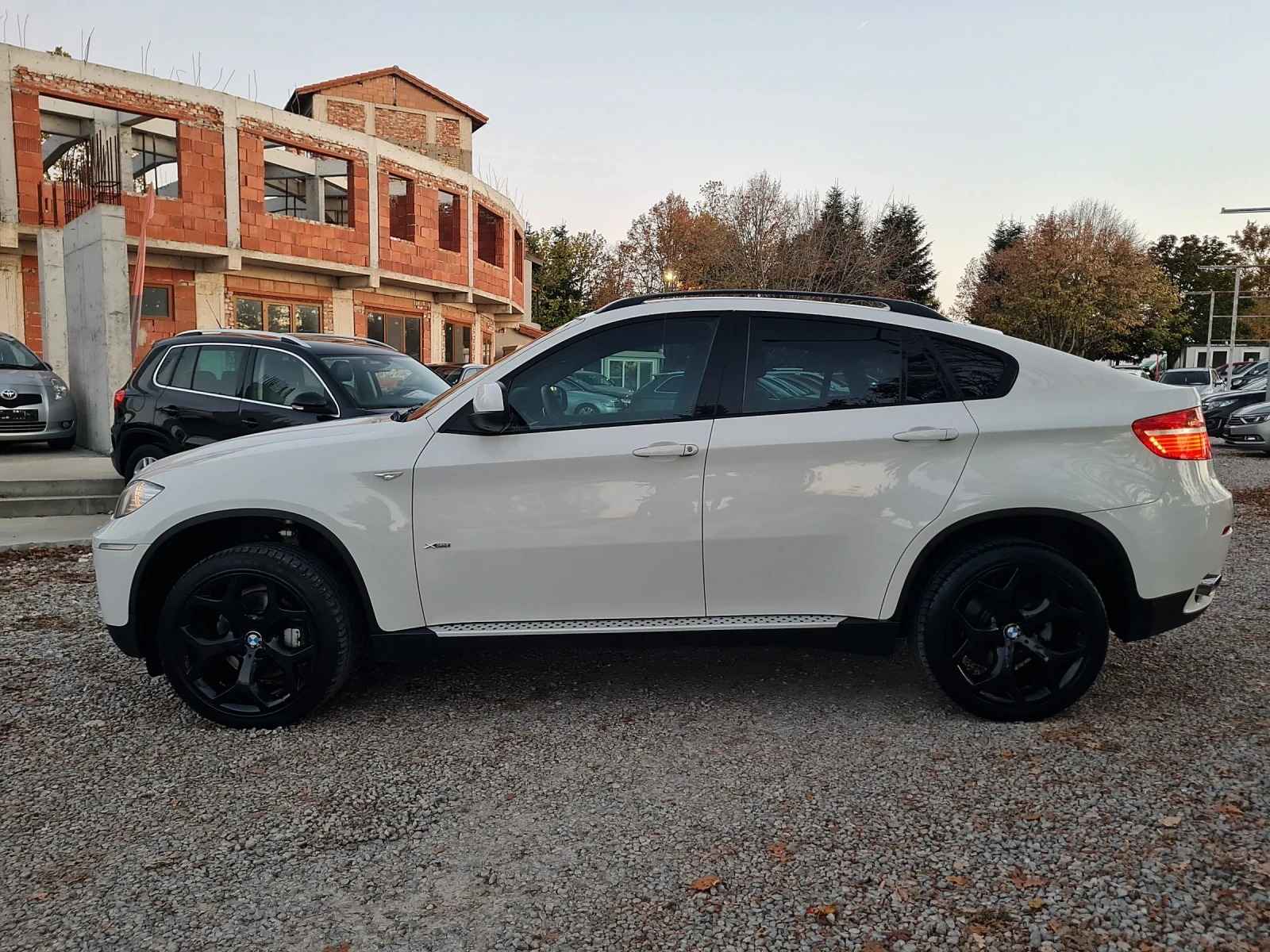BMW X6 35d-286kc/ОБДУХВАНЕ/4 - ПОДГЕВА/KEYLESS/ВАКУУМ - изображение 8