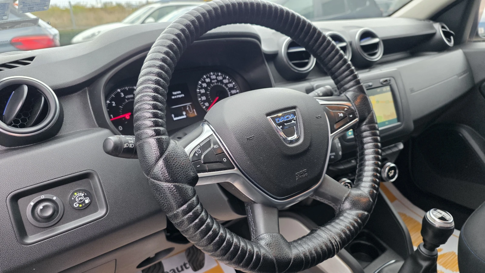 Dacia Duster 1.0TCe/ 100 ..  ECO-G 4x2 | Mobile.bg   10