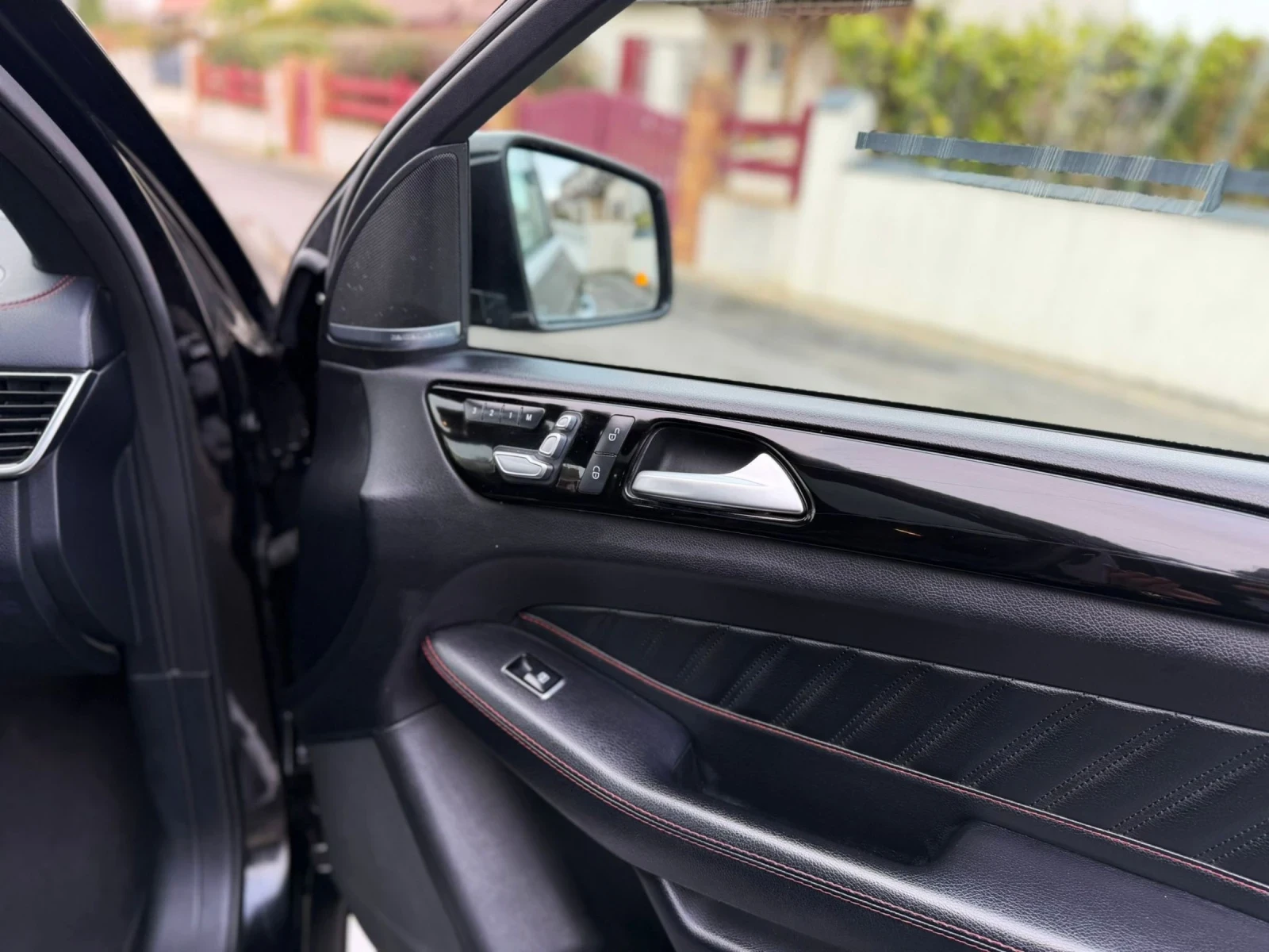 Mercedes-Benz GLE 350 ОЧАКВАН ВНОС Mercedes GLE350d AMG Line Coupe* 360* - изображение 9