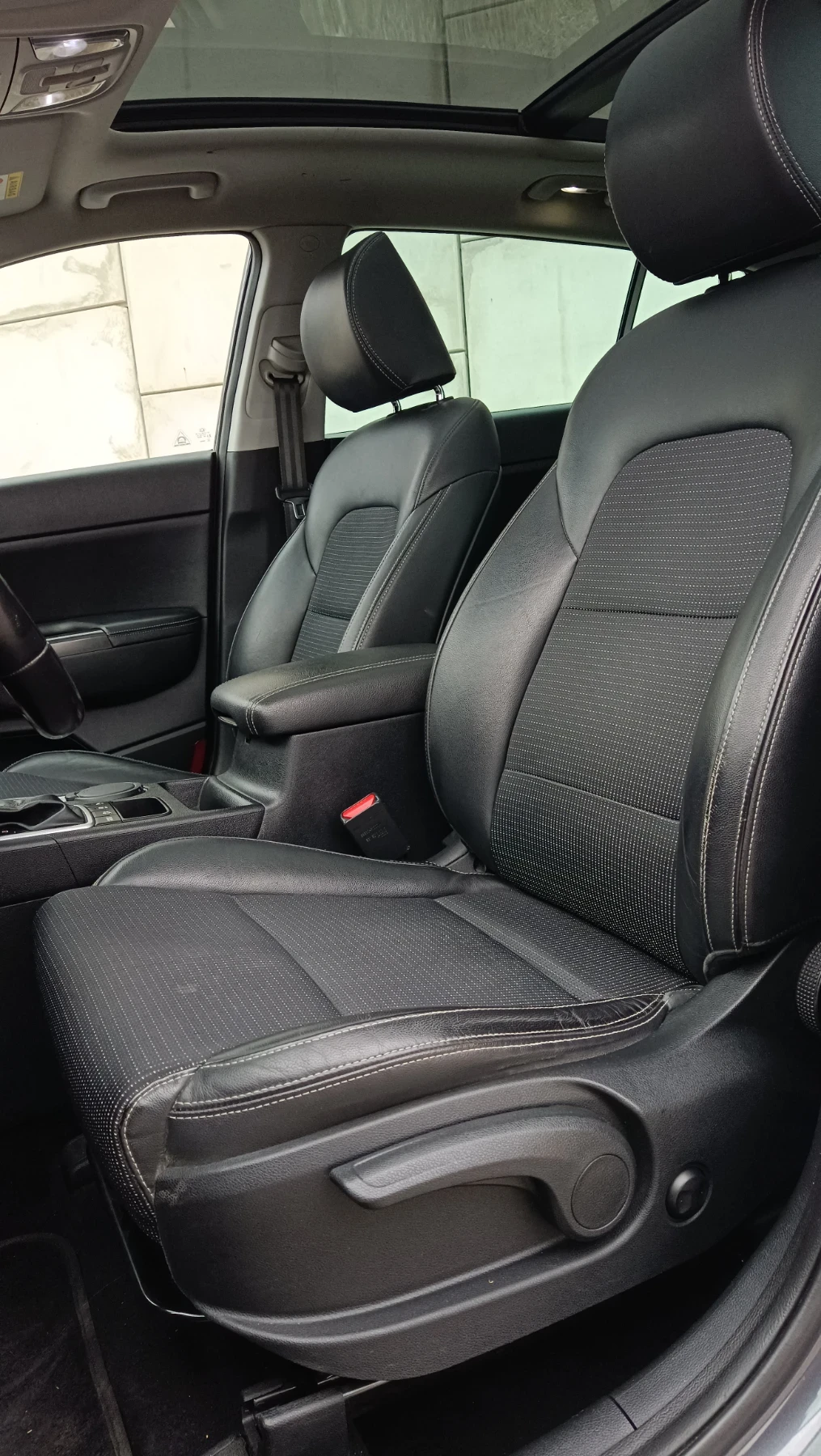 Kia Sportage 1.7 CRDI 141 к.с. AUTO FWD ПАНОРАМА EURO 6, снимка 15 - Автомобили и джипове - 53231425