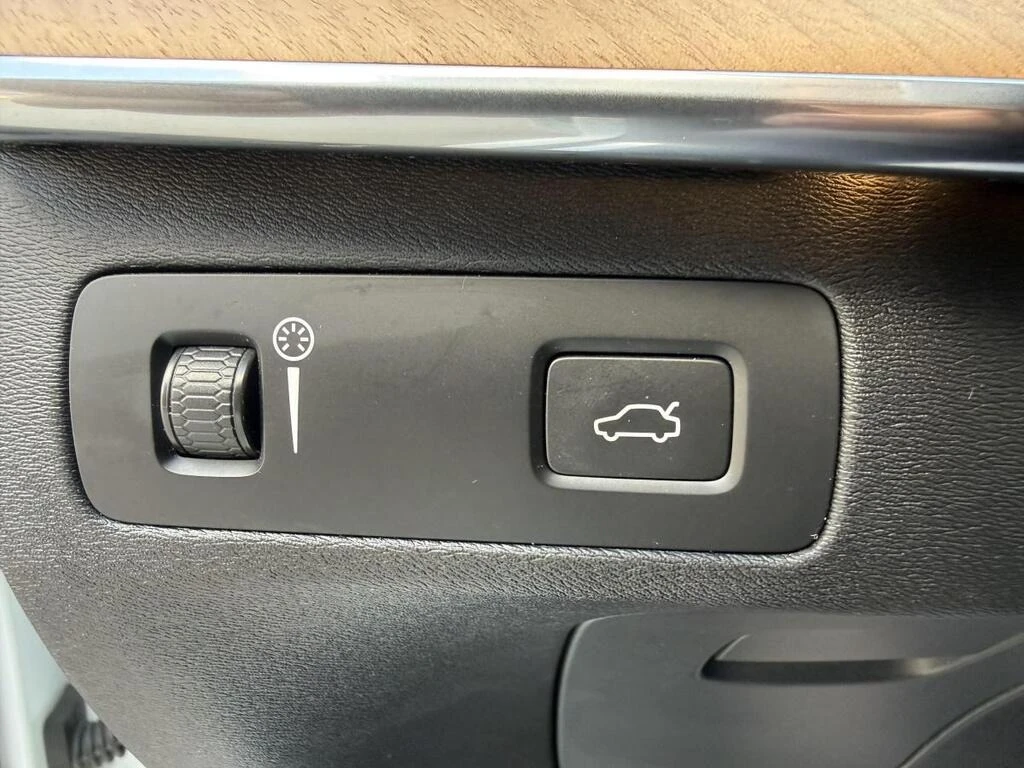 Volvo Xc90 * Momentum 7-Seater* Aвтокредит* CarFax*  - изображение 8