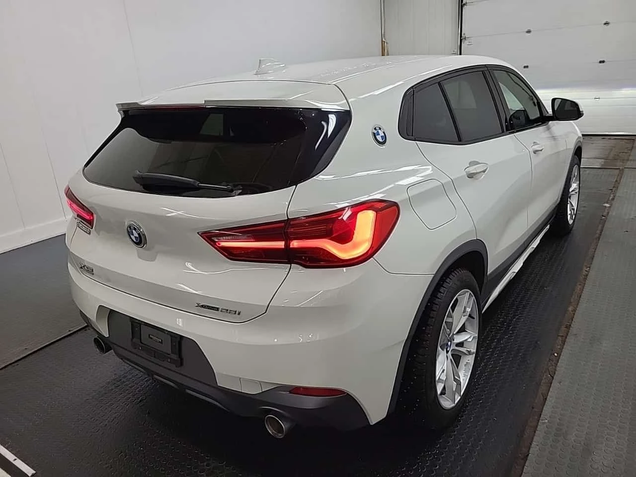 BMW X2 * xDrive28i * ПОДГРЕВ* KEYLESS* , снимка 12 - Автомобили и джипове - 53765016
