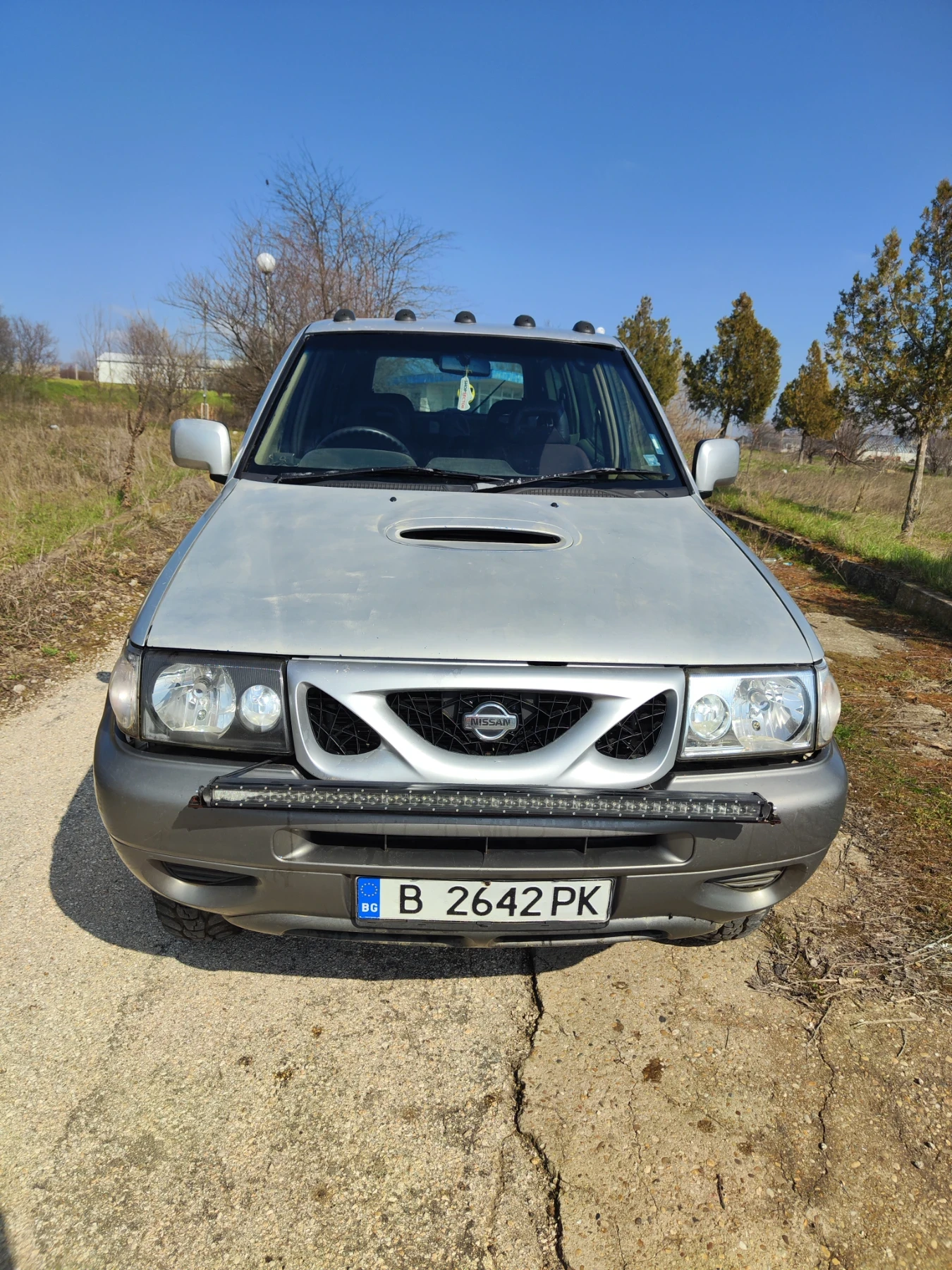 Nissan Terrano II, снимка 3 - Автомобили и джипове - 53847302