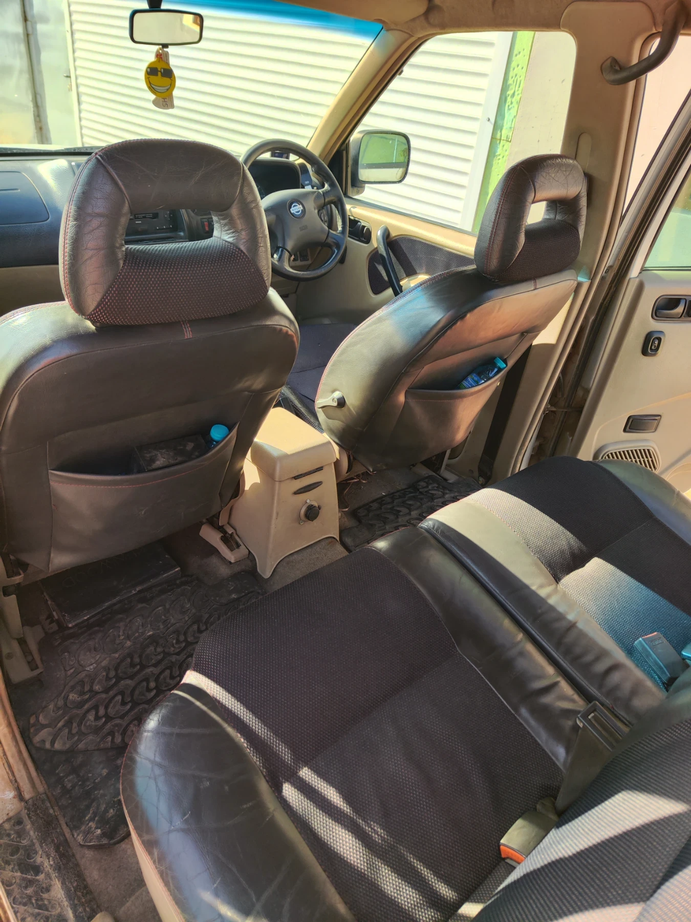 Nissan Terrano II, снимка 8 - Автомобили и джипове - 53847302