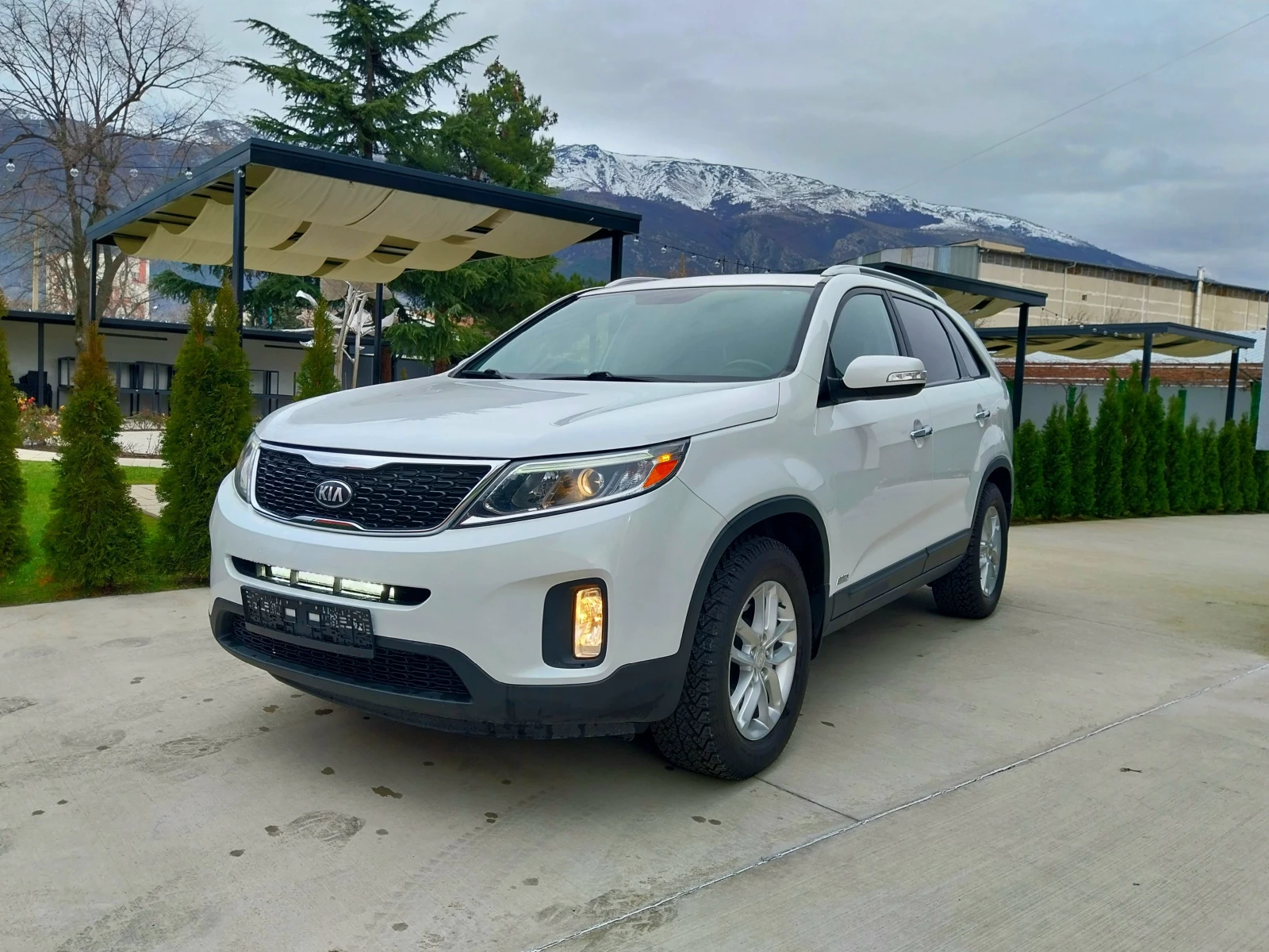 Kia Sorento * 4x4 * /GDI /NAVI+ /V6-AWD/TOP., снимка 17 - Автомобили и джипове - 54280918