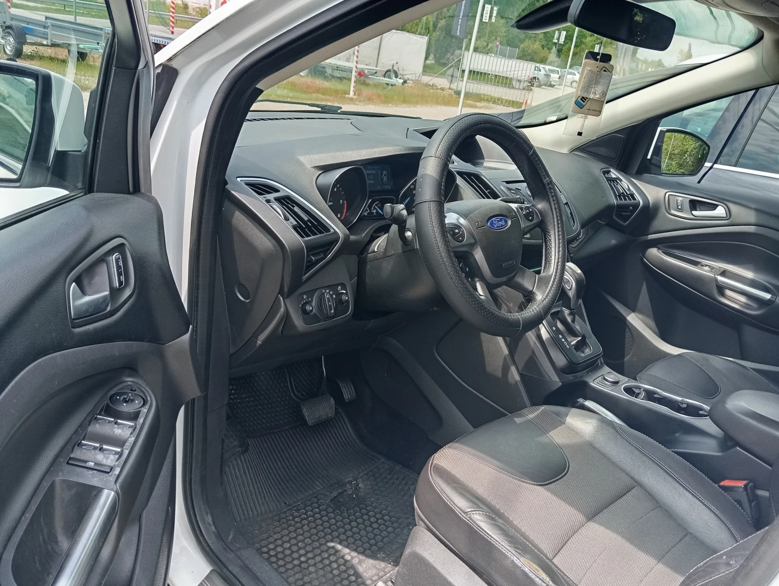 Ford Kuga 2.0-D-КОЖА-NAVI-АВТОМАТ-КЛИМАТРОНИК, снимка 8 - Автомобили и джипове - 54615774
