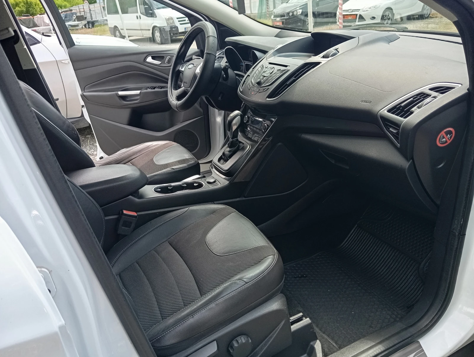 Ford Kuga 2.0-D-КОЖА-NAVI-АВТОМАТ-КЛИМАТРОНИК, снимка 15 - Автомобили и джипове - 54615774