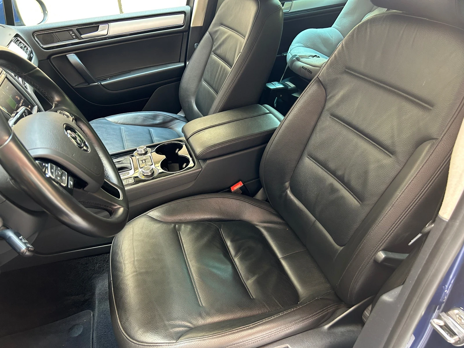 VW Touareg, снимка 9 - Автомобили и джипове - 55173070