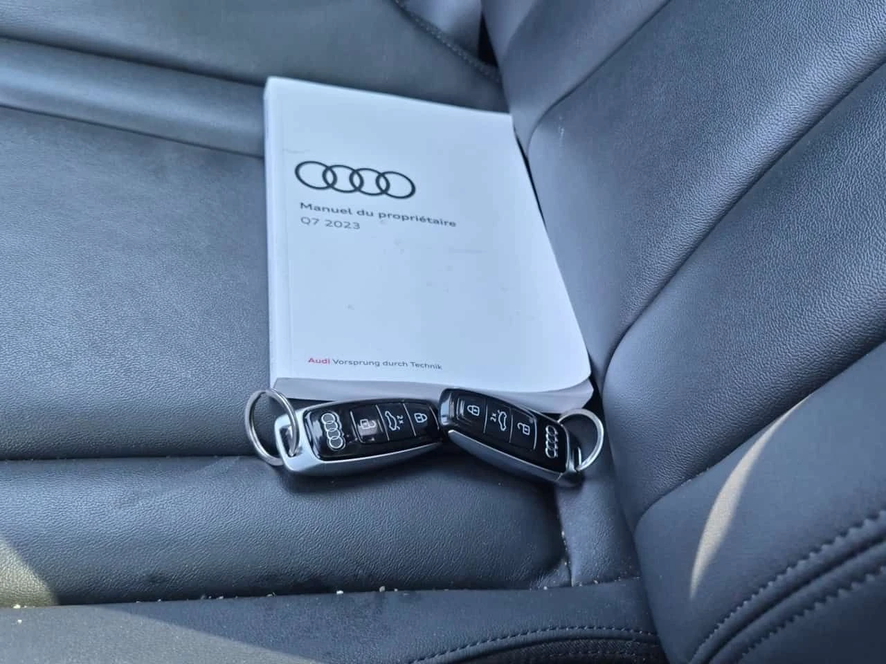 Audi Q7 Komfort/CARFAX/ПОДГРЕВ/ПАМЕТ/ПАНОРАМА/2 КЛЮЧА, снимка 8 - Автомобили и джипове - 55213788
