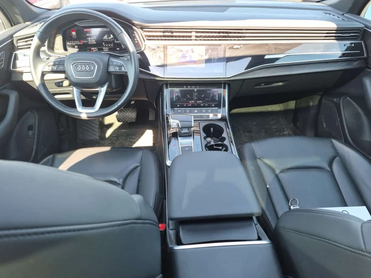 Audi Q7 Komfort/CARFAX/ПОДГРЕВ/ПАМЕТ/ПАНОРАМА/2 КЛЮЧА, снимка 10 - Автомобили и джипове - 55213788