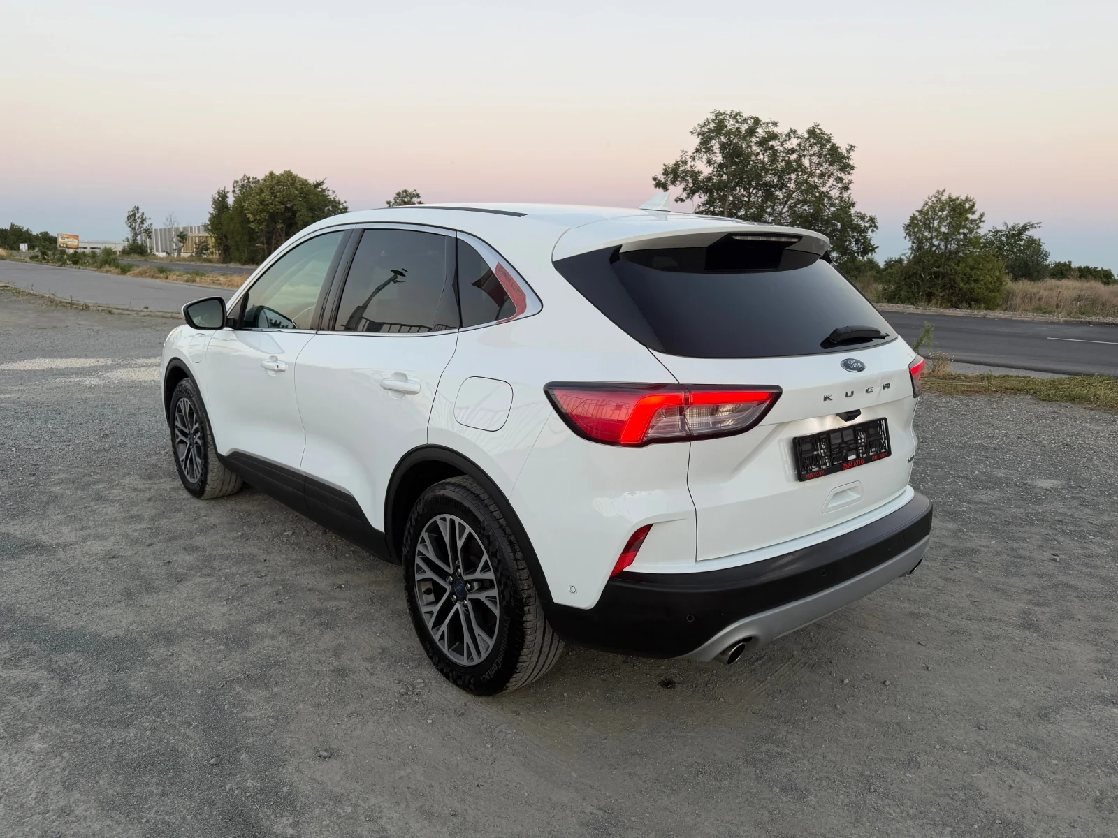 Ford Kuga PLUG IN HYBRID / TITANIUM / 360КАМЕРА / 125 000 км, снимка 7 - Автомобили и джипове - 55505309