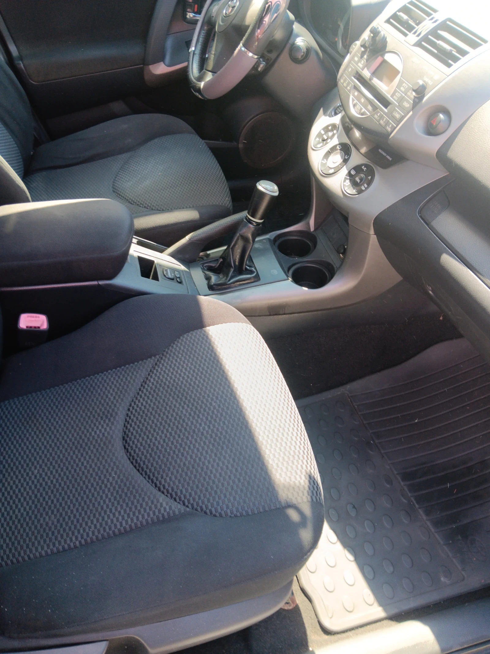 Toyota Rav4 2.0 vvti 152 p.c | Mobile.bg � ����������� 10