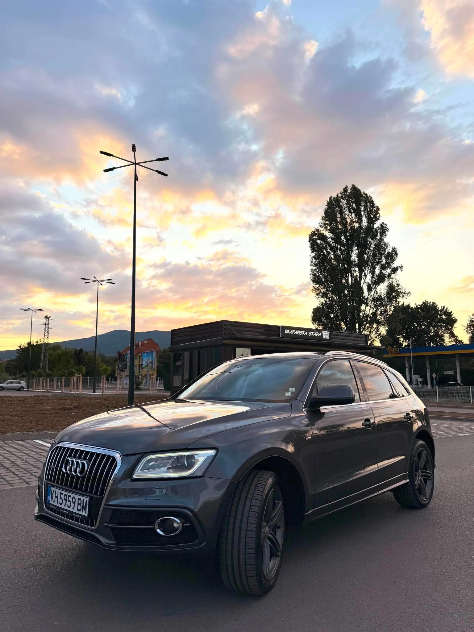 Audi Q5 3.0TDI* Quattro* 245HP* 3XS-LINE, снимка 3 - Автомобили и джипове - 55670667