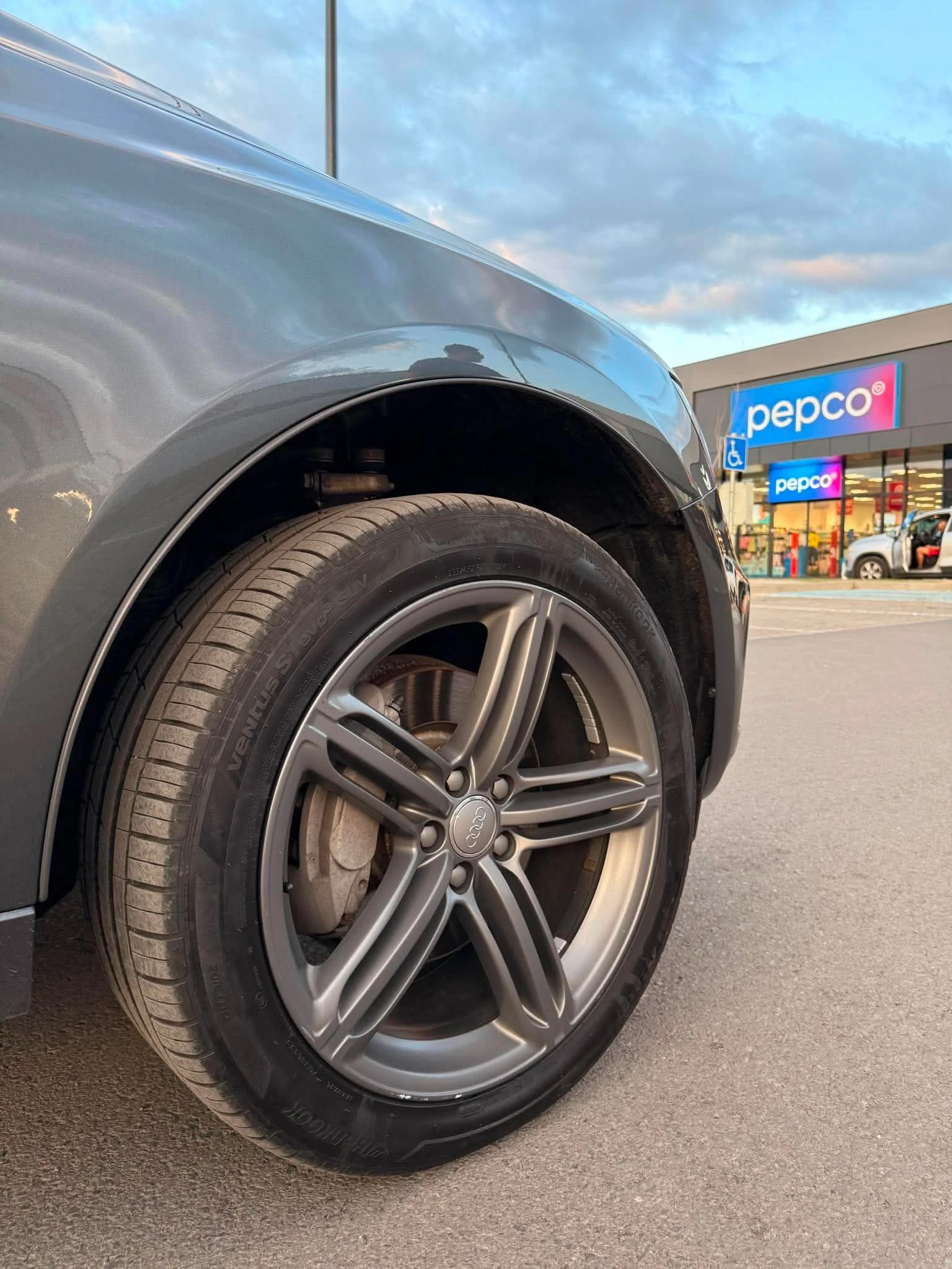 Audi Q5 3.0TDI* Quattro* 245HP* 3XS-LINE, снимка 7 - Автомобили и джипове - 55670667
