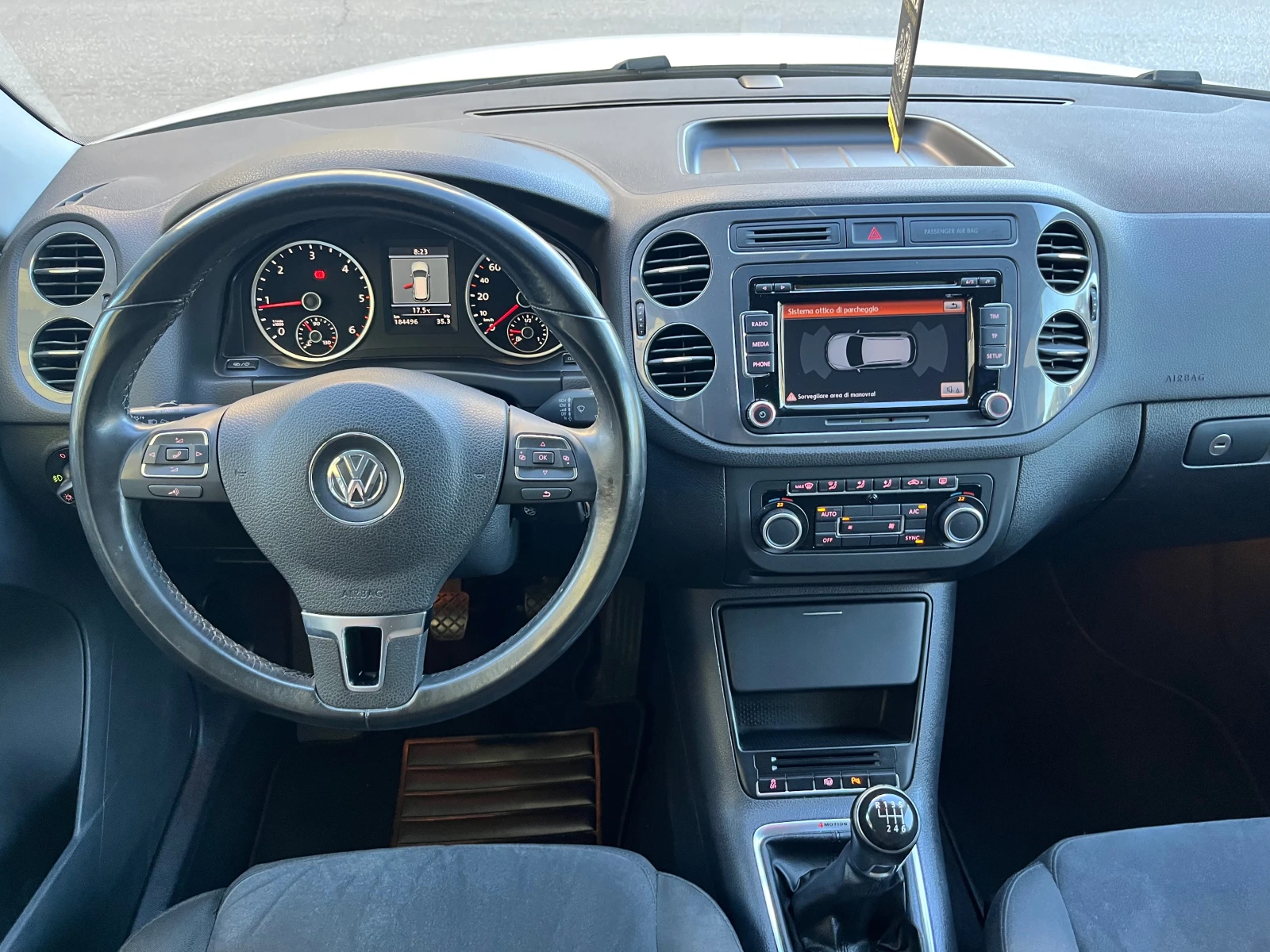 VW Tiguan 2.0TDI 4x4 184000к Сервизна история във Фолксваген, снимка 14 - Автомобили и джипове - 56240702