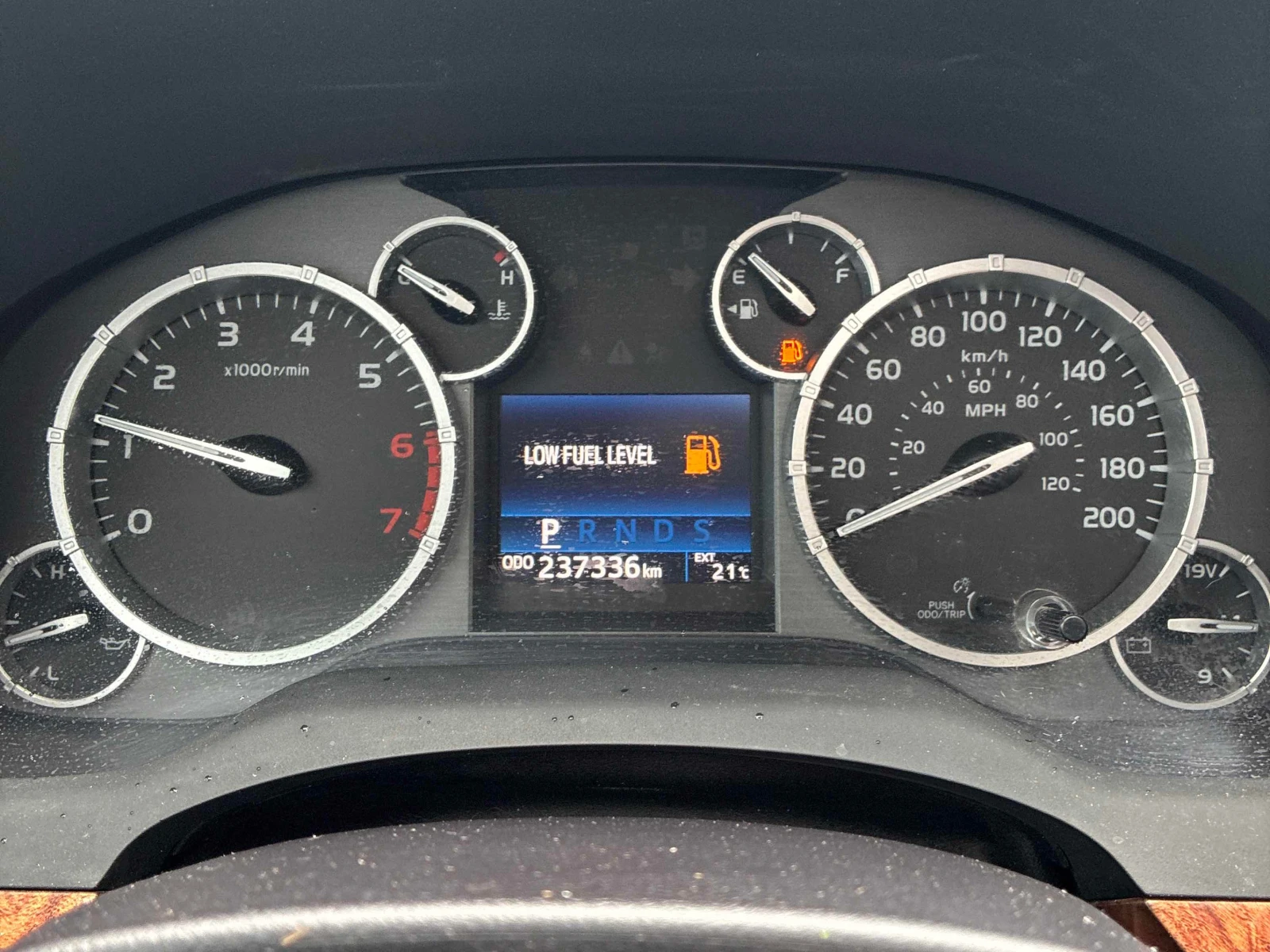 Toyota Tundra * PLATINUM * AWD * CARFAX * , снимка 8 - Автомобили и джипове - 56012847