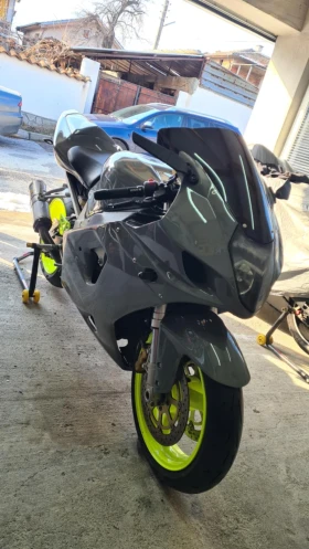 Suzuki Gsxr | Mobile.bg    5