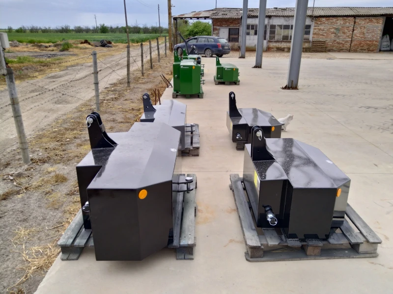 Трактор John Deere 750 кг до 1200 кг, снимка 5 - Селскостопанска техника - 52860654