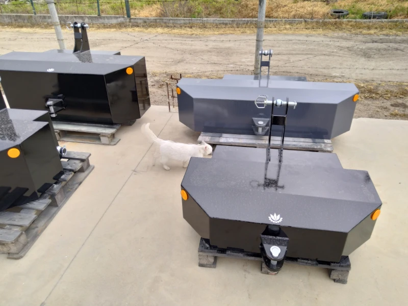 Трактор John Deere 750 кг до 1200 кг, снимка 11 - Селскостопанска техника - 52860654