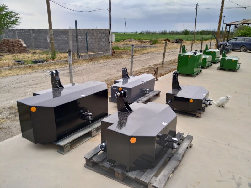 Трактор John Deere 750 кг до 1200 кг, снимка 12 - Селскостопанска техника - 52860654