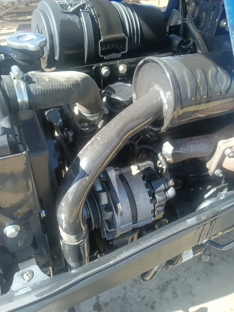 Трактор ISEKI Solis, снимка 11 - Селскостопанска техника - 52695357