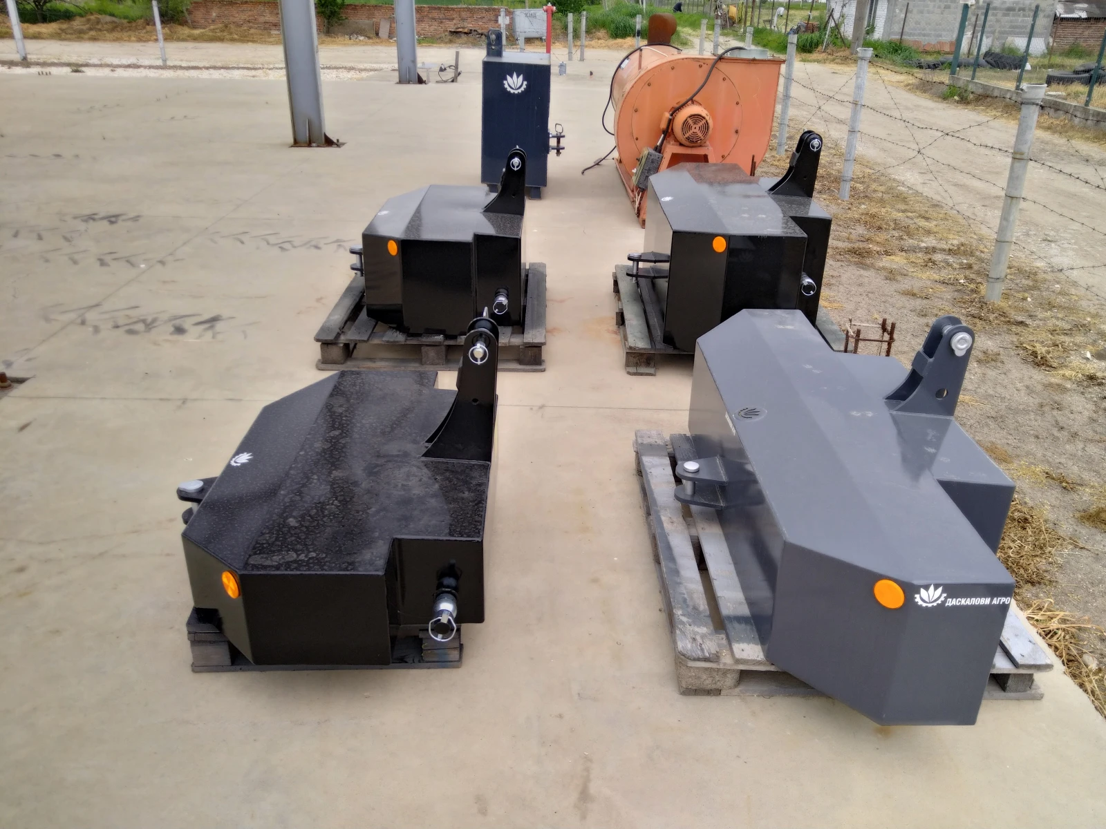 Трактор John Deere 750 кг до 1200 кг - изображение 4