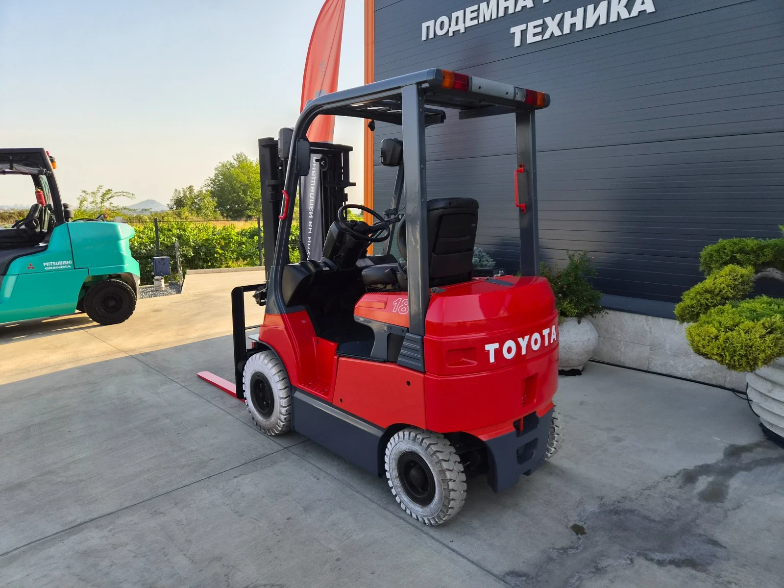 Електрокар Toyota 1.8 тона / НОВА Li-ion БАТЕРИЯ , снимка 3 - Индустриална техника - 55809888