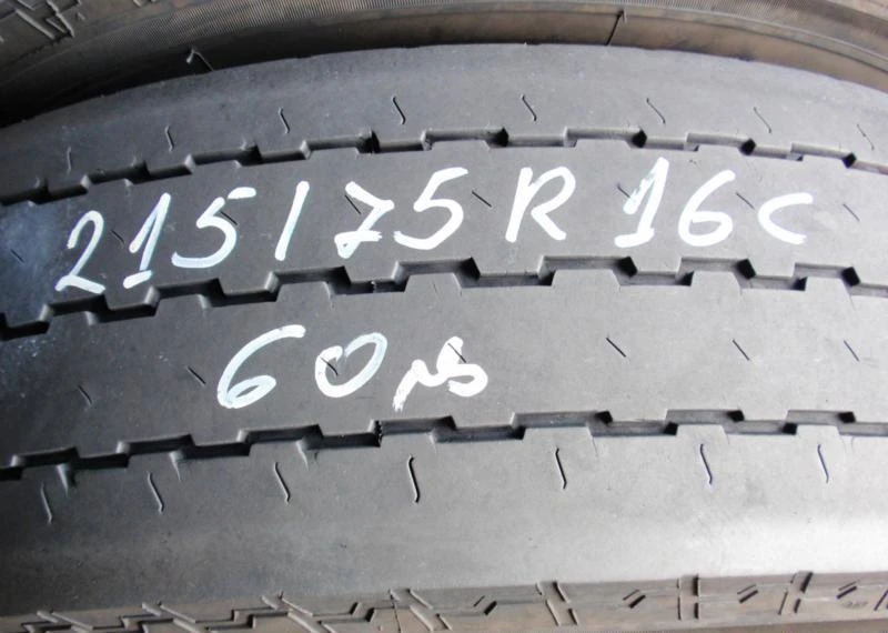 Гуми Летни 215/75R16, снимка 1 - Гуми и джанти - 5917759