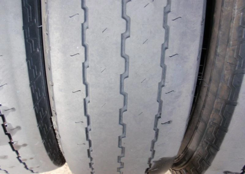 Гуми Летни 215/75R16, снимка 5 - Гуми и джанти - 5917759