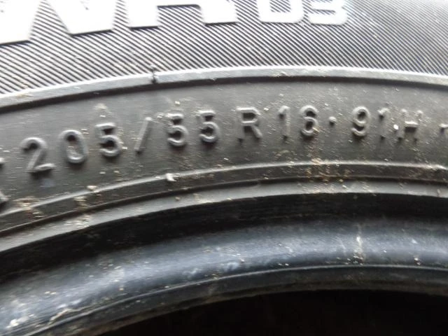 Гуми Зимни 205/55R16, снимка 6 - Гуми и джанти - 20313824