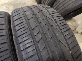 Гуми Летни 235/50R18, снимка 1 - Гуми и джанти - 39886367