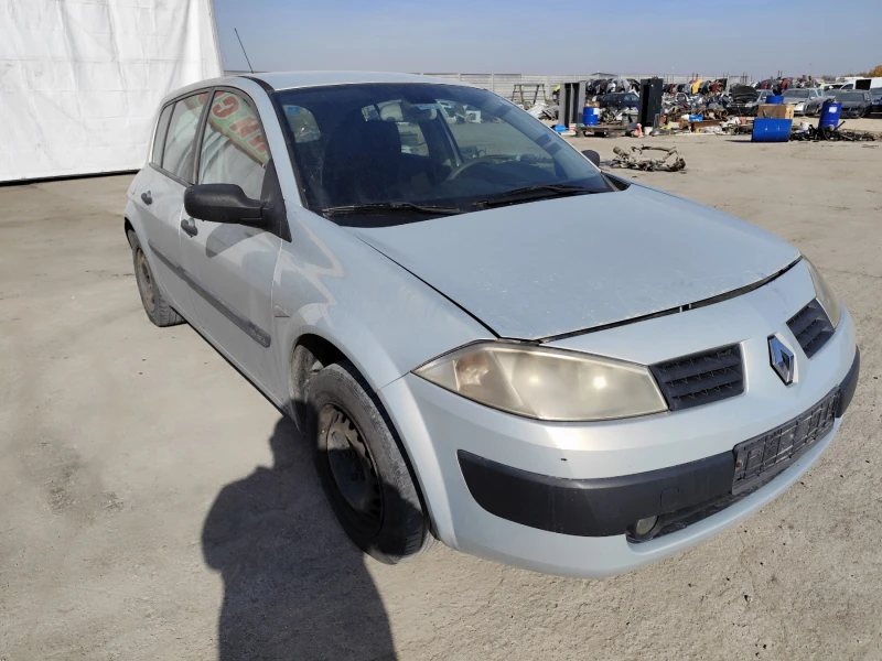 Renault Megane 1.9DCI, снимка 3 - Автомобили и джипове - 47761560