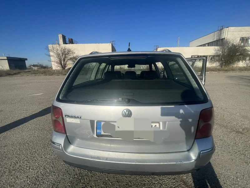 VW Passat, снимка 10 - Автомобили и джипове - 48000469