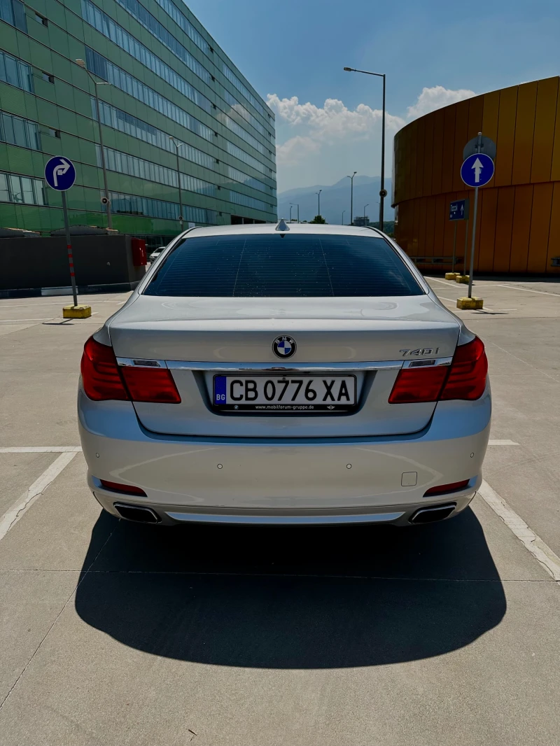 BMW 740 ОБДУХВАНЕ, ВАКУУМ, НАПЪЛНО ОБСЛУЖЕНА, снимка 7 - Автомобили и джипове - 52326599