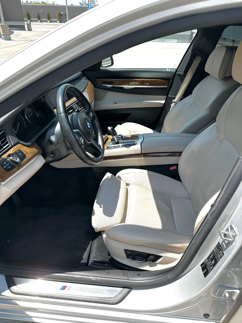 BMW 740 ОБДУХВАНЕ, ВАКУУМ, НАПЪЛНО ОБСЛУЖЕНА, снимка 8 - Автомобили и джипове - 52326599