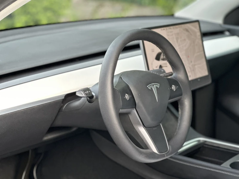 Tesla Model Y Dual motor, снимка 7 - Автомобили и джипове - 51756690