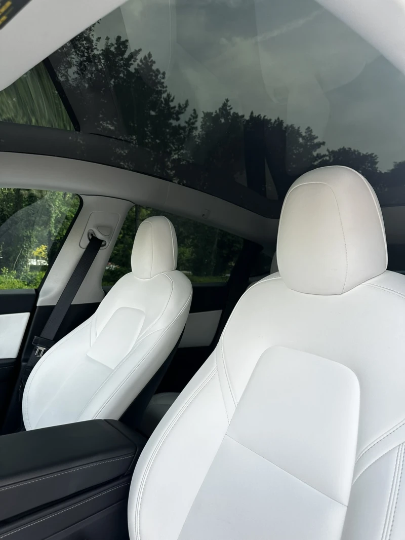 Tesla Model Y Dual motor, снимка 8 - Автомобили и джипове - 51756690